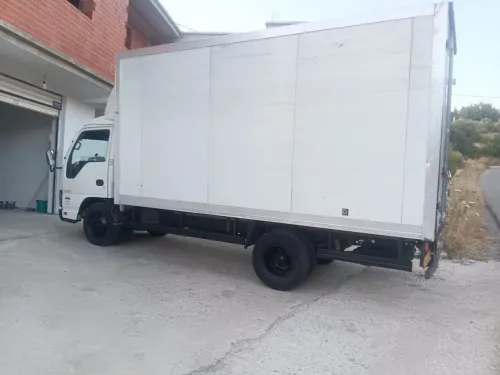 Isuzu Isuzu 2013