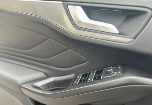Ford Focus 5 portes 2022 Titanium