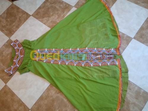 Des Robes 👗 utiliser que quelques jours Neuf 
