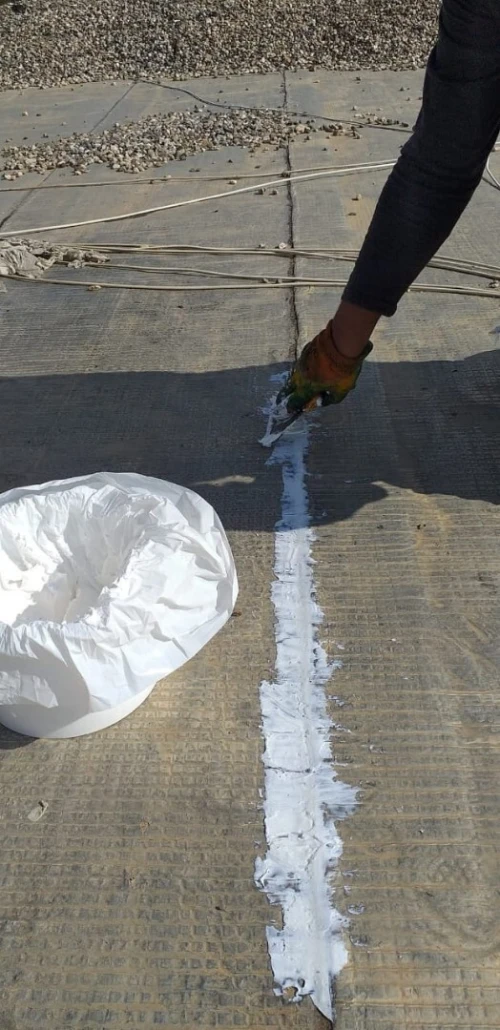 Mastic Acrylique pour joint et fissures ROYAL FILLER