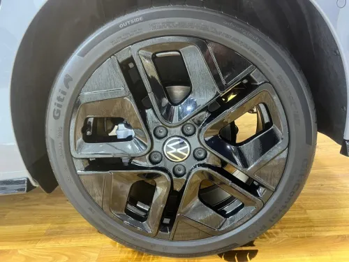 Volkswagen Golf 8 2025 R-Line