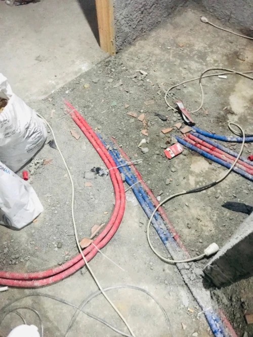 Plombier ( 18 ans experience ) eau gas sanitair la choudière chauffage central