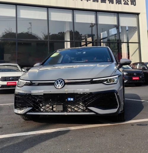 Volkswagen Golf 8 2025 R Line 8,5