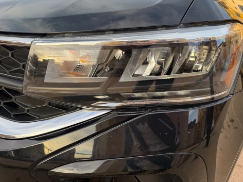 Volkswagen Taos 2022 SE Black 