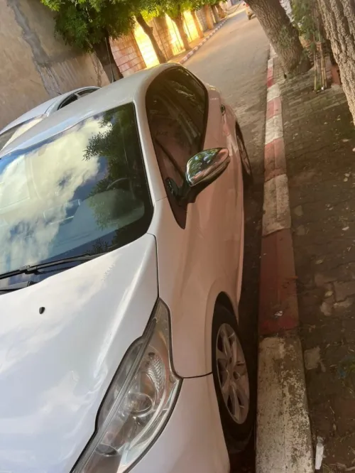 Peugeot 208 2015 208