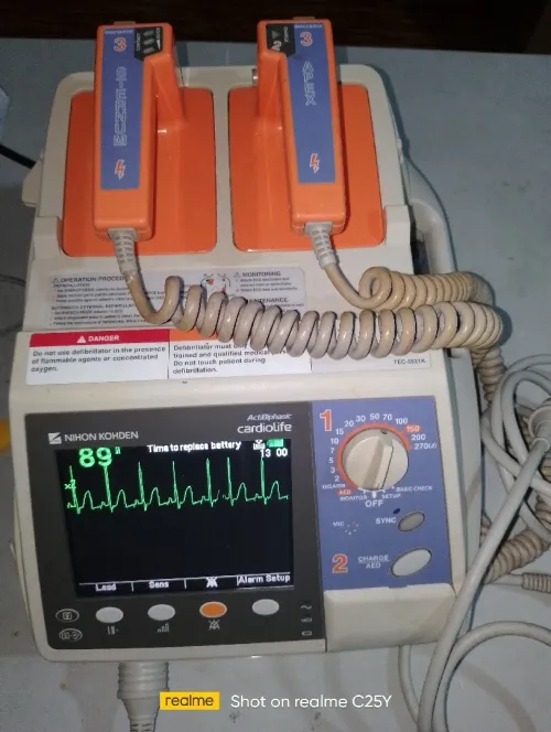 Défibrillateur électrochoc monitor 