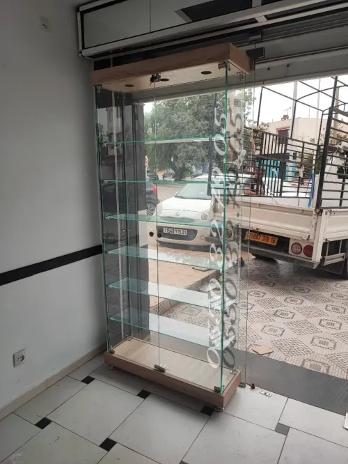 Vitrine en verre de qualité à bon prix !