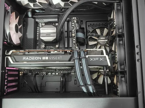 XFX AMD Radeon RX 6950 XT MERC Black