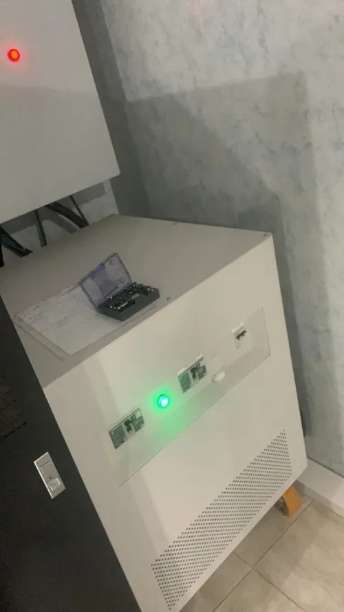  Onduleur 3:3 400 V 10KVA - 20KVA 30KVA-40 kVA-60KVA 