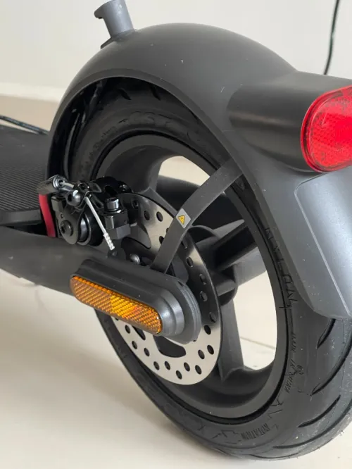 Trottinette  Navee v40