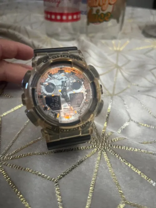 Montre casio G-shoks original Venu de France 