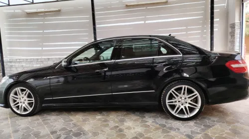 Mercedes Classe E 2013 AVANTGARDE Pack AMG