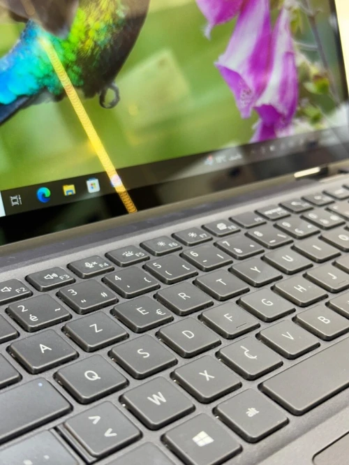 DELL LATITUDE  7420 , I7-1185G7 , 32GB 256GB SSD , 14" X360 TACTILE