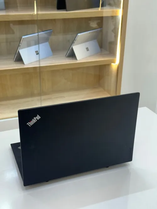 LENOVO THINLPAD T480 i7-8850U 16GB 512 SSD TACTILE GPU NVIDIA MX150 ECRAN 14"FHD