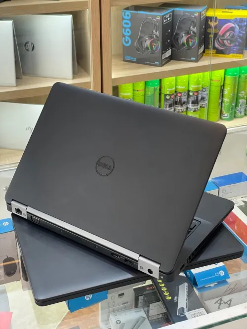 DELL LATITUDE E5270 i5-6300U 8GB 256 SSD ECRAN 12"FHD 