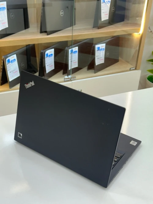 LENOVO THINKPAD T14 i5-10310U 16GB 256 SSD ECRAN 14"FHD