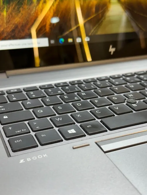 HP ZBOOK FURY 15 i7-10850H 32GB 512 SSD TACTILE 4K GPU NVIDIA QUADRP T2000 4GB