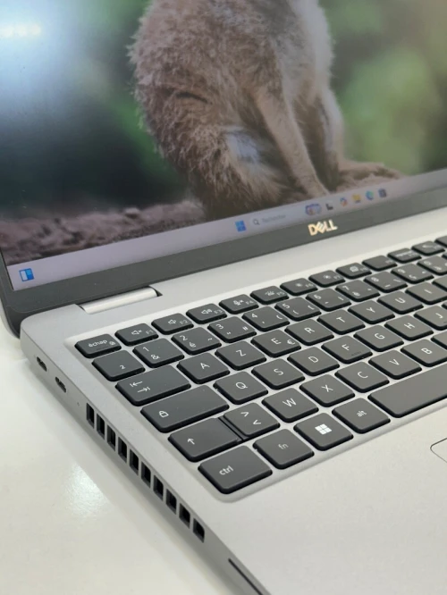 DELL LATITUDE 5540 i5-1350P 16GB 512  SSD ECRAN 15"FHD