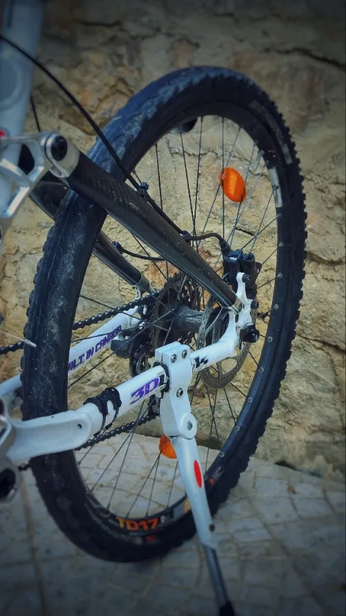 MTB VELO (ROCKY MOUNTAIN ELEMENT)
