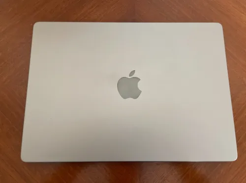 MacBook Pro 14 2021