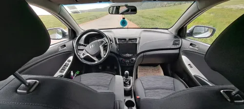Hyundai Accent RB  4 portes 2017 Accent RB  4 portes
