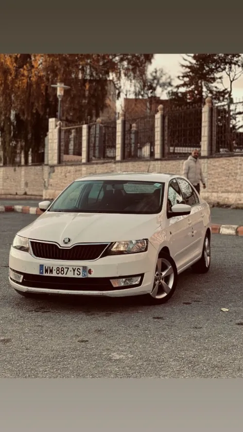 Skoda Rapid 2015 Ambition