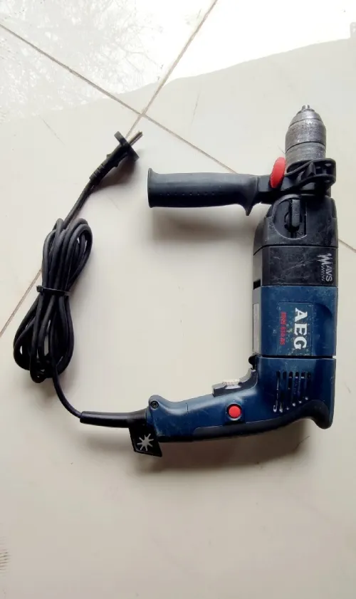 Chinieul - perseuse AEG 850w