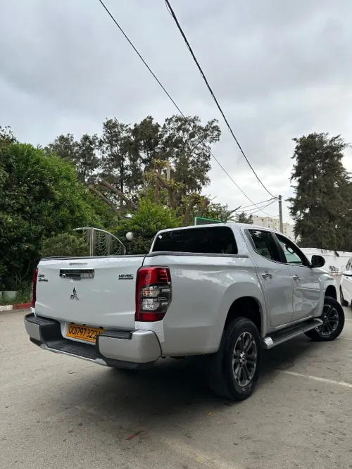 Mitsubishi L200 2022 Doube cabine Evolution