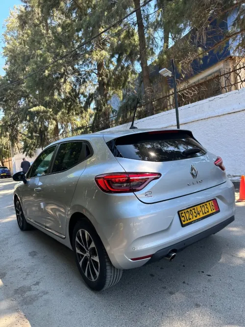Renault Clio 5  2023 Equilibre
