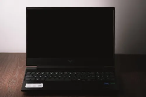 Victus gaming laptop i5-13420H rtx3050 ram 16gb