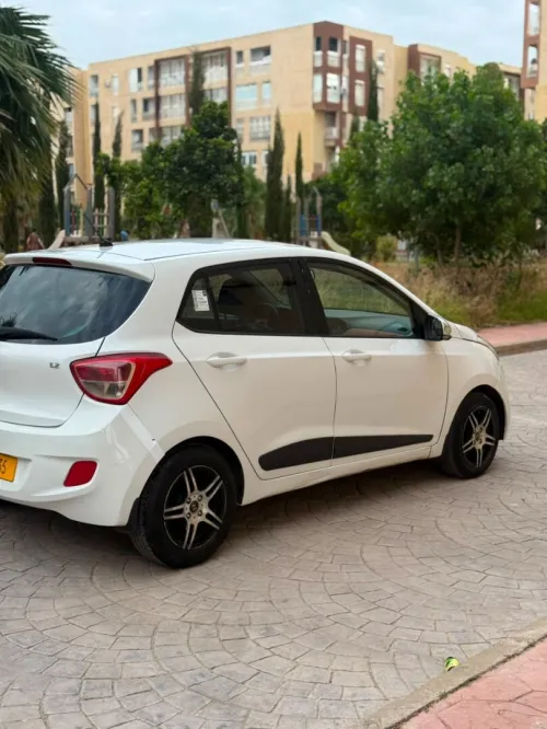 Hyundai Grand i10 2017 La toy