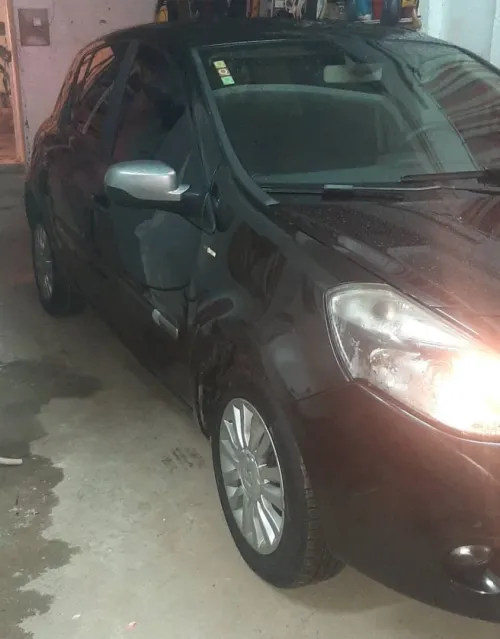Renault Clio 3 2012 Night and Day