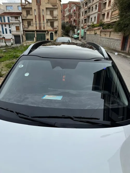 Kia Sonet  2025 Luxury full option