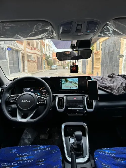Kia Sonet  2025 Luxury tt option avec toit noir