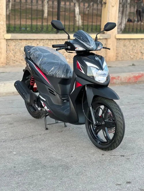 Sym Sr 2025