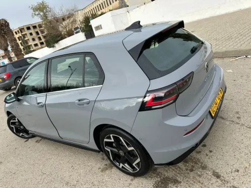 Volkswagen Golf 8 2025 R-Line