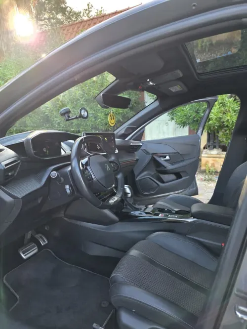 Peugeot 208 2024 GT