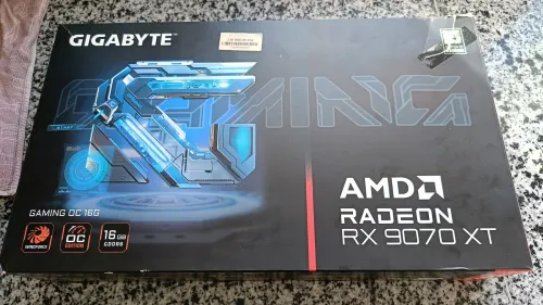 RX 9070 XT 16 GB Gigabyte comme neuve