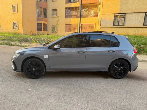 Volkswagen Golf 8 2025 R Black Edition 