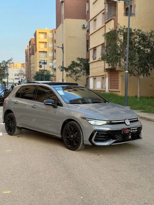 Volkswagen Golf 8 2025 R Black Edition 