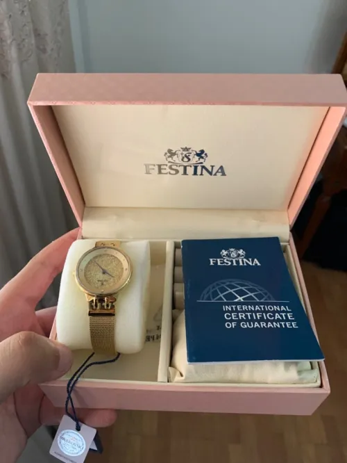 Montre Festina originale