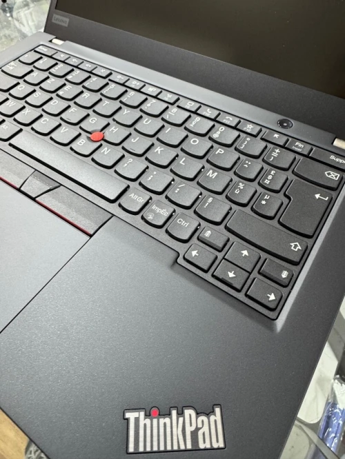 Lenovo ThinkPad x13 Ryzen 3 pro 8G 256G