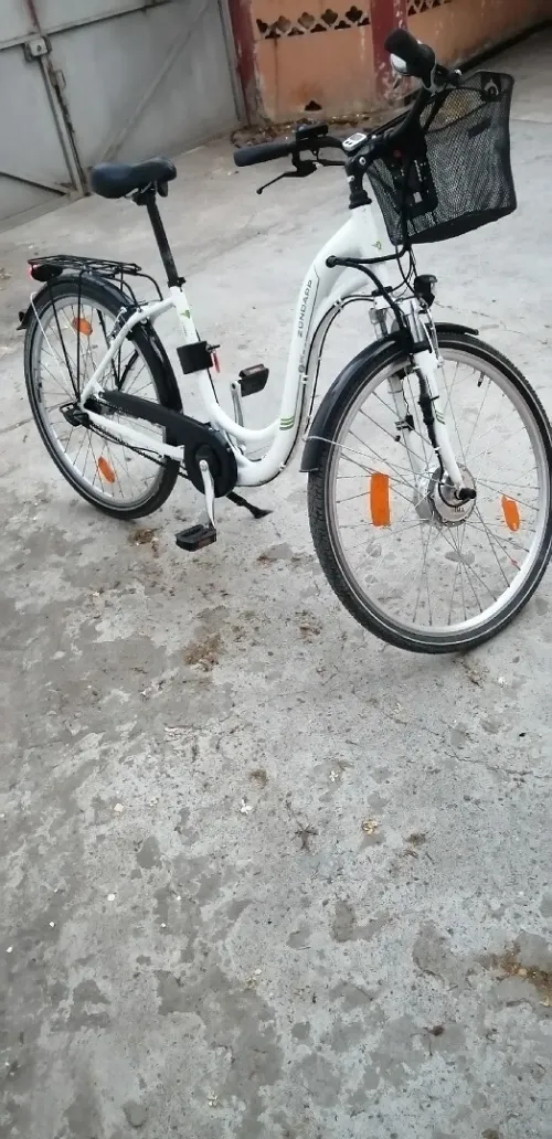 Vélo classique la marque Zündapp allemande taille 28