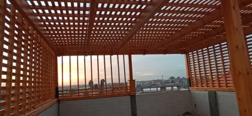 Charpent en bois   تركيب القرميد 