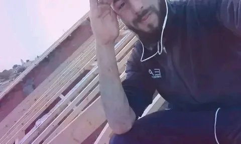 Charpent en bois   تركيب القرميد 