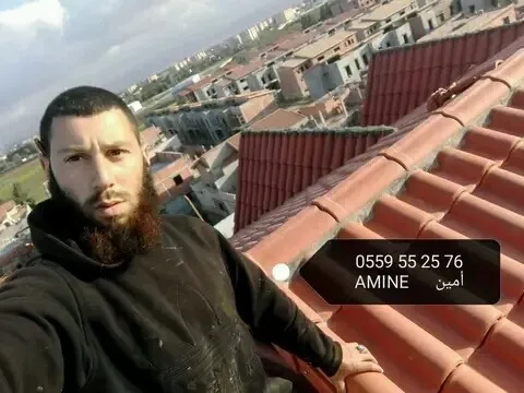 /Charpente en bois//تركيب القرميد و الأسقف الخشبية و إعادة الترميم مع إمكانية التنقل بين الولايات