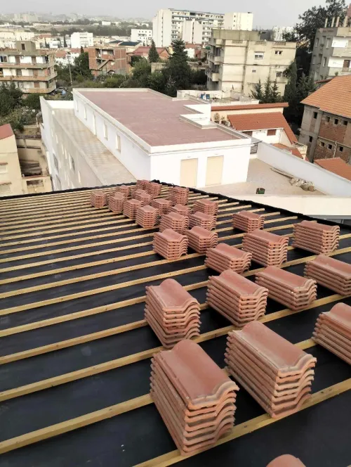 Charpent en bois   تركيب القرميد 