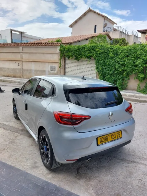 Renault Clio 5  2023 Evolution