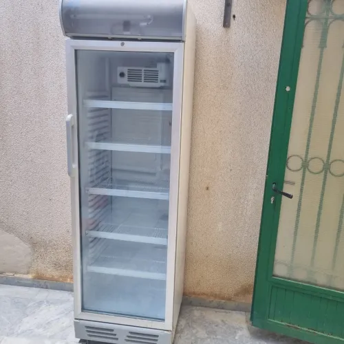 Frigidaire vitrine