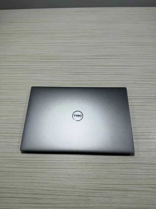 Dell Précision 5560 i7-11850H  4 K tactile